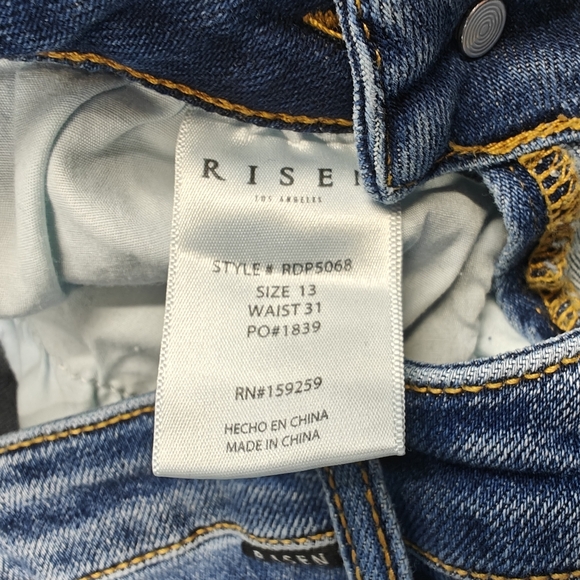 Risen Jeans Matt Crossover Girlfriend Distressed Denim Size 13 (31) High Rise - Picture 11 of 13